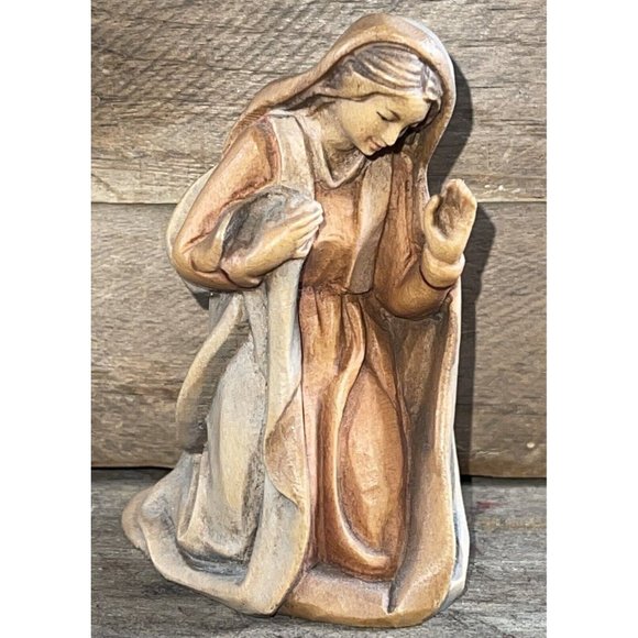 ANRI Wood Hand Carved Nativity - Bernardi - Mary 4”3” #810  EXCELLENT CONDITION - Picture 1 of 7